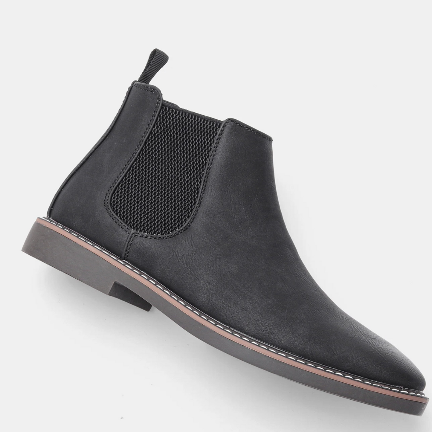 Men's boots with comfortable insole and non-slip sole