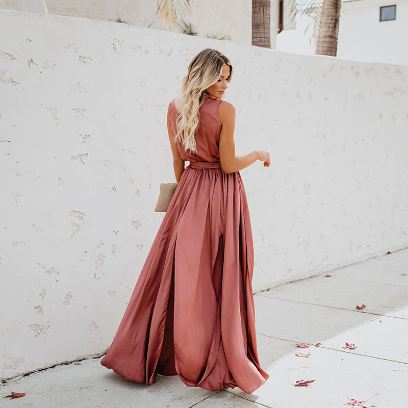 Exquisite neck sleeveless long fashion dress