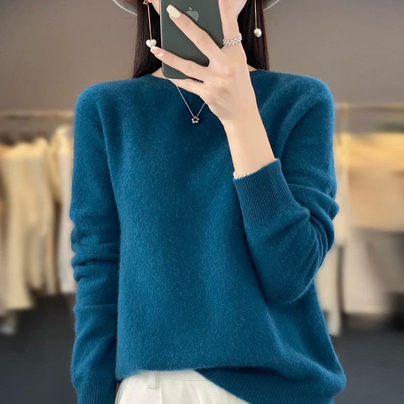 Stylish cashmere sweater for women - Soft knitted sweater for fall