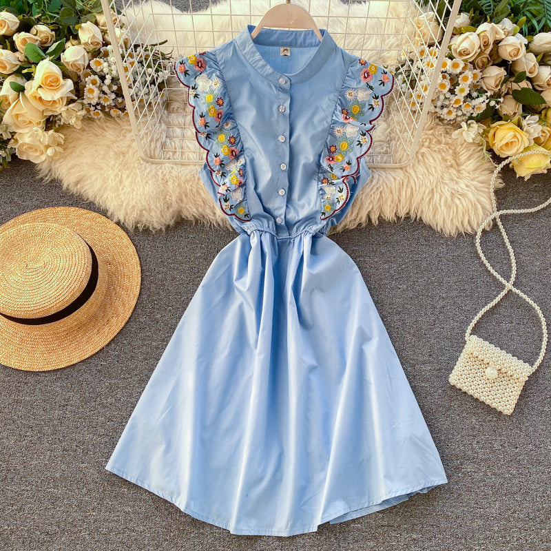 Stunningly chic sleeveless ruffle slim dress