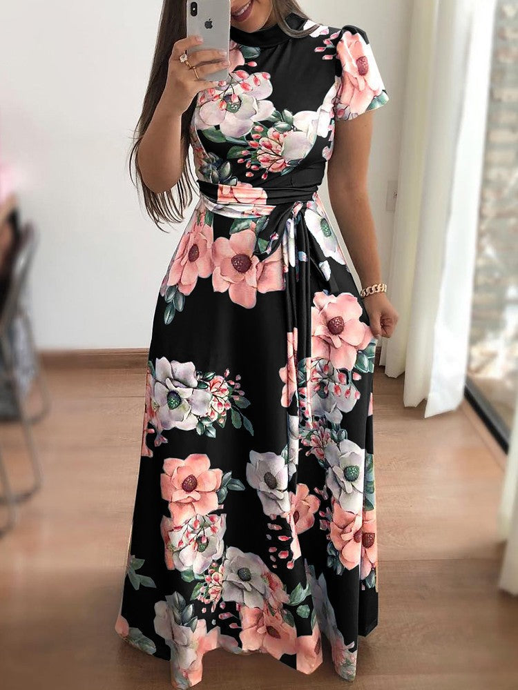 Graceful Printed tie dress in a perfect fit