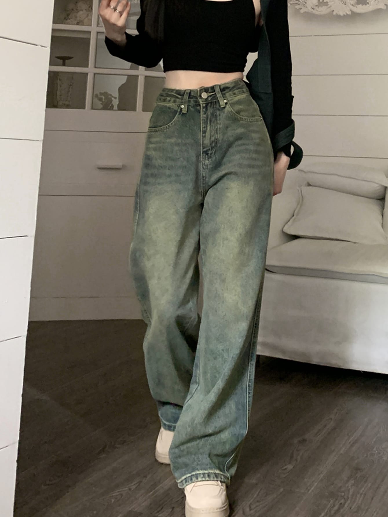 Baggy denim jeans