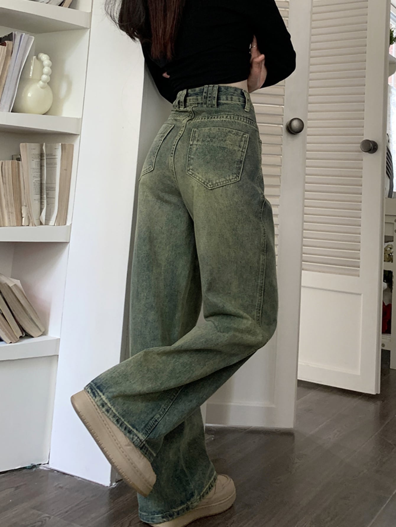 Baggy denim jeans
