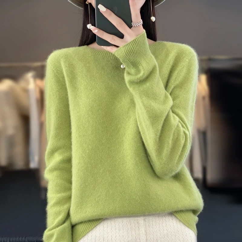 Stylish cashmere sweater for women - Soft knitted sweater for fall