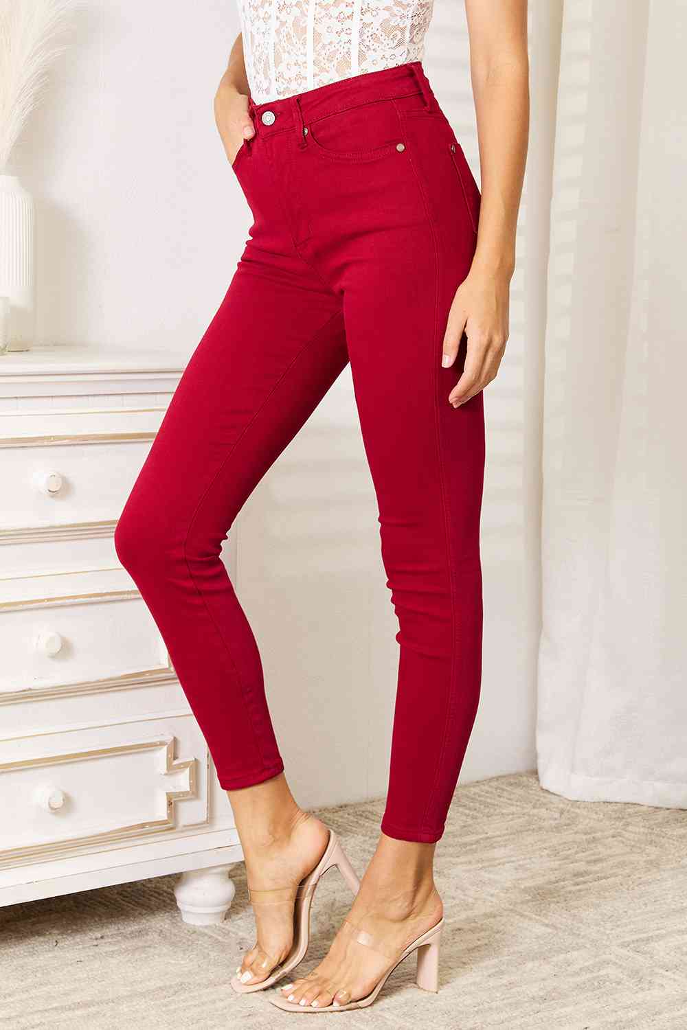 Skinny jeans with a high waist