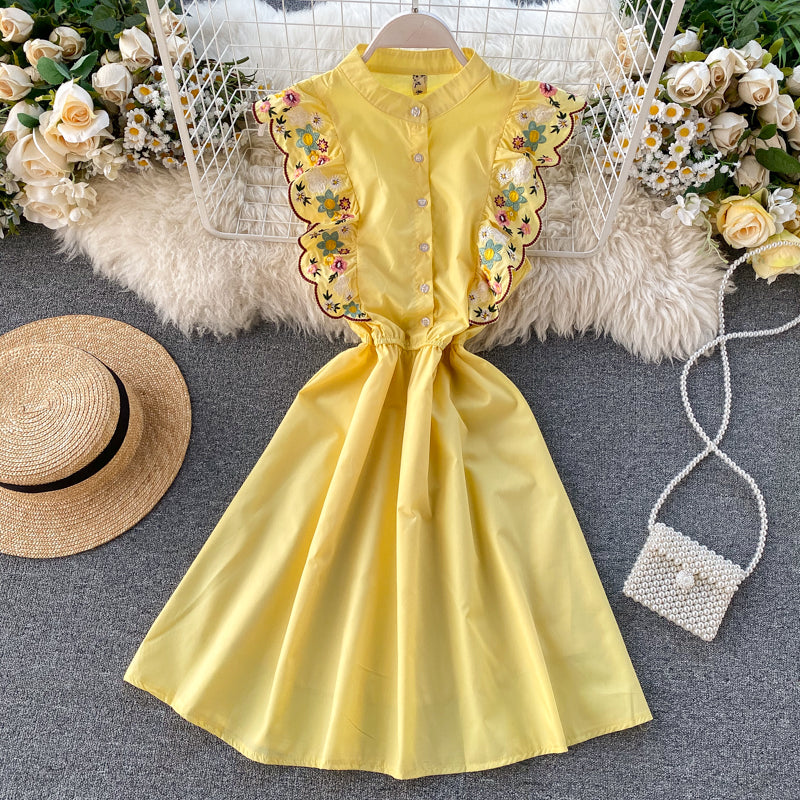 Stunningly chic sleeveless ruffle slim dress