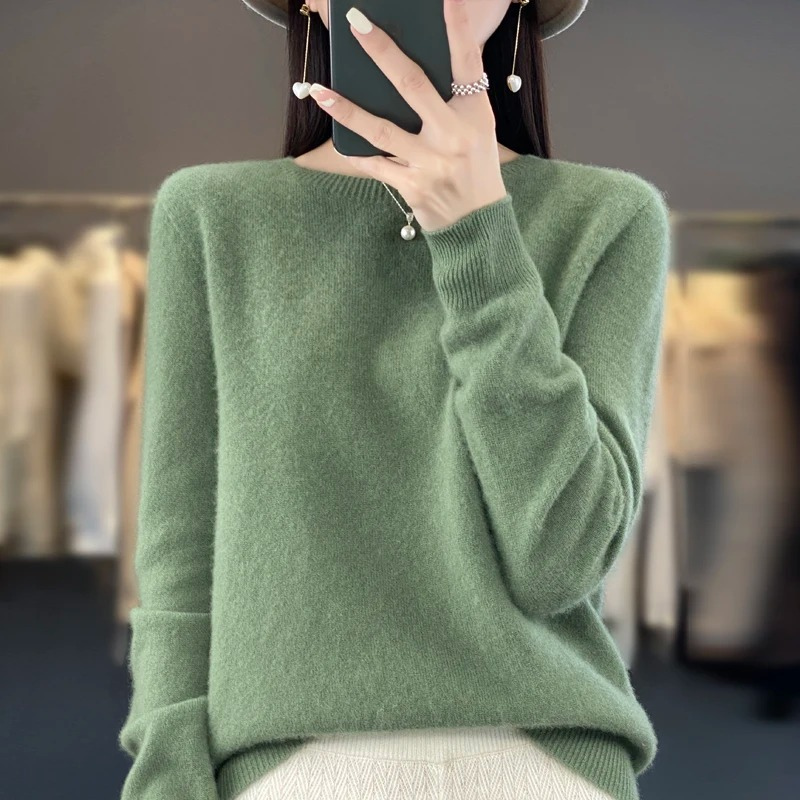 Stylish cashmere sweater for women - Soft knitted sweater for fall