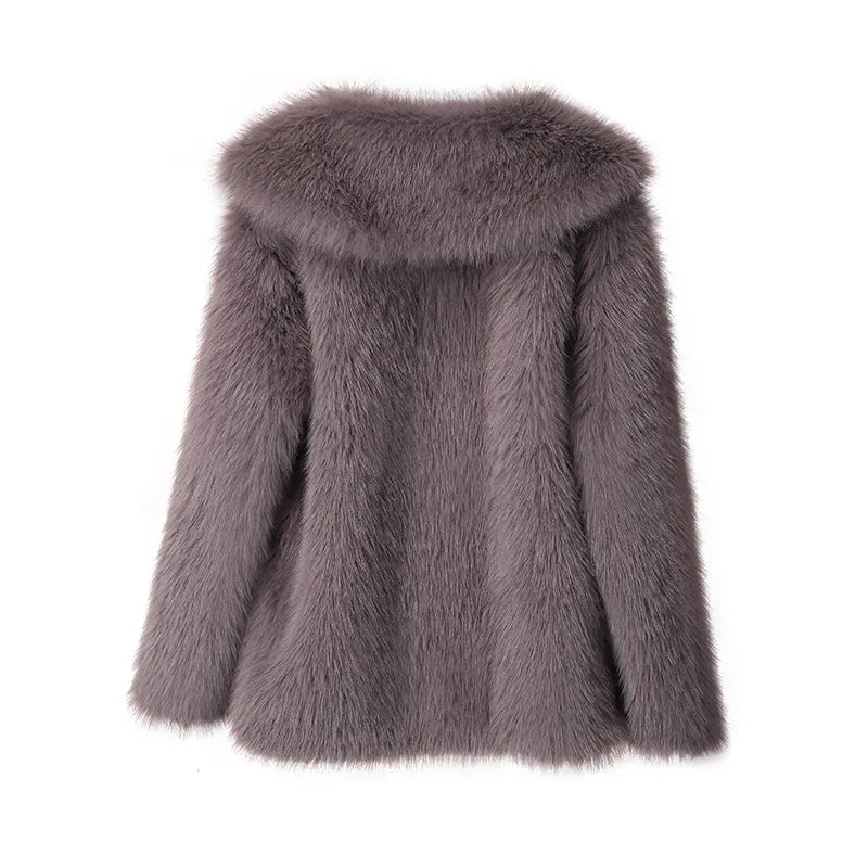 Coat | Oversized faux fur coat