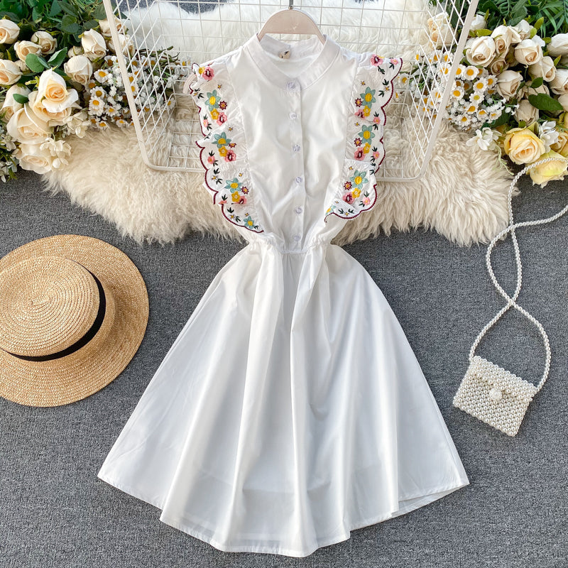 Stunningly chic sleeveless ruffle slim dress