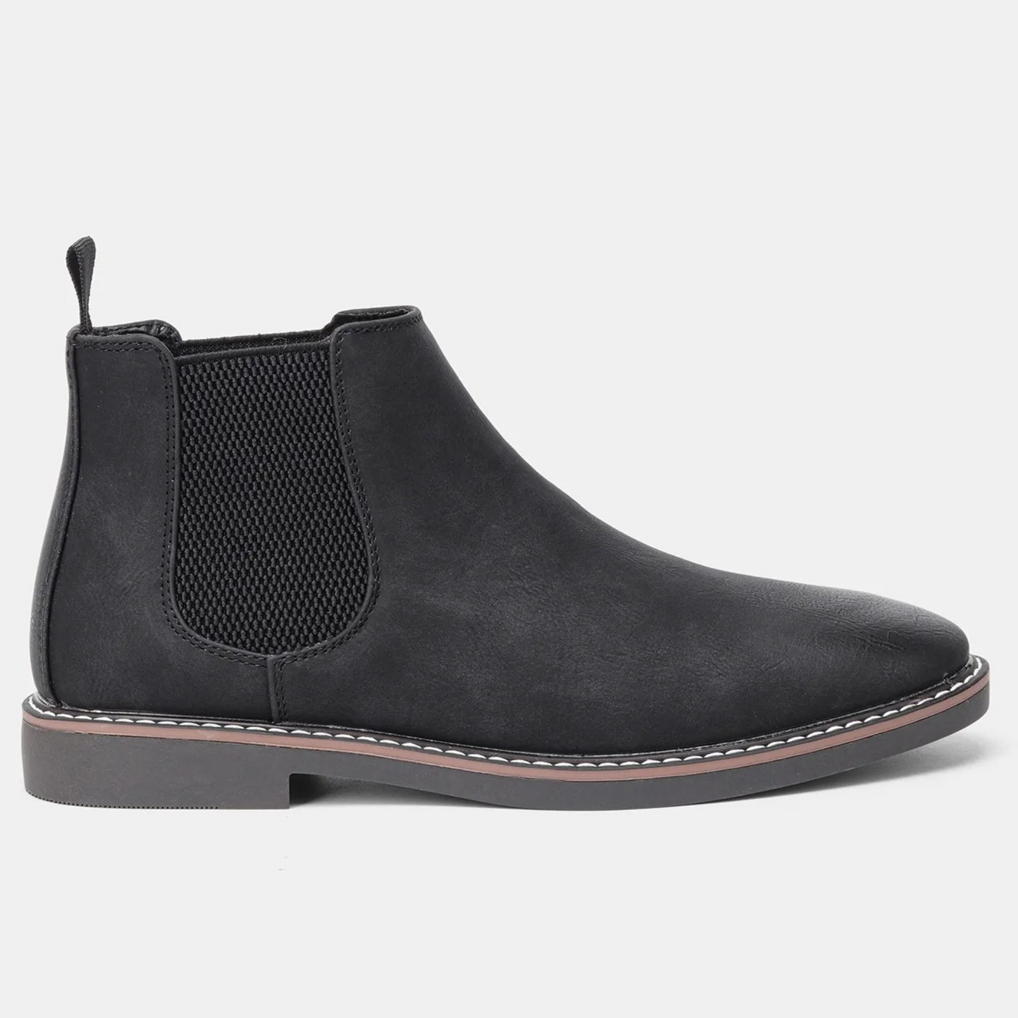 Men's boots with comfortable insole and non-slip sole