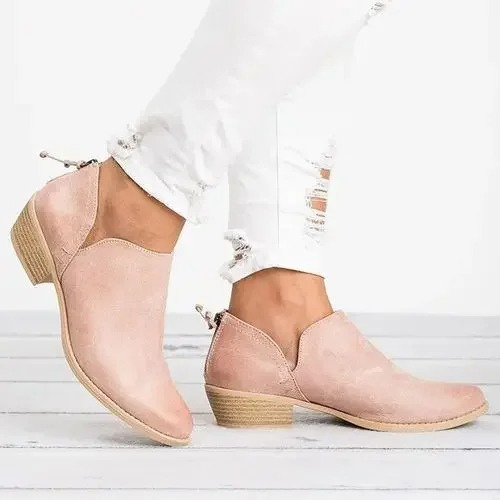 Ankle boots with low heel and round nose - women's ankle boots