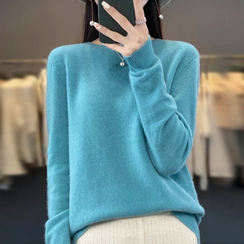 Stylish cashmere sweater for women - Soft knitted sweater for fall