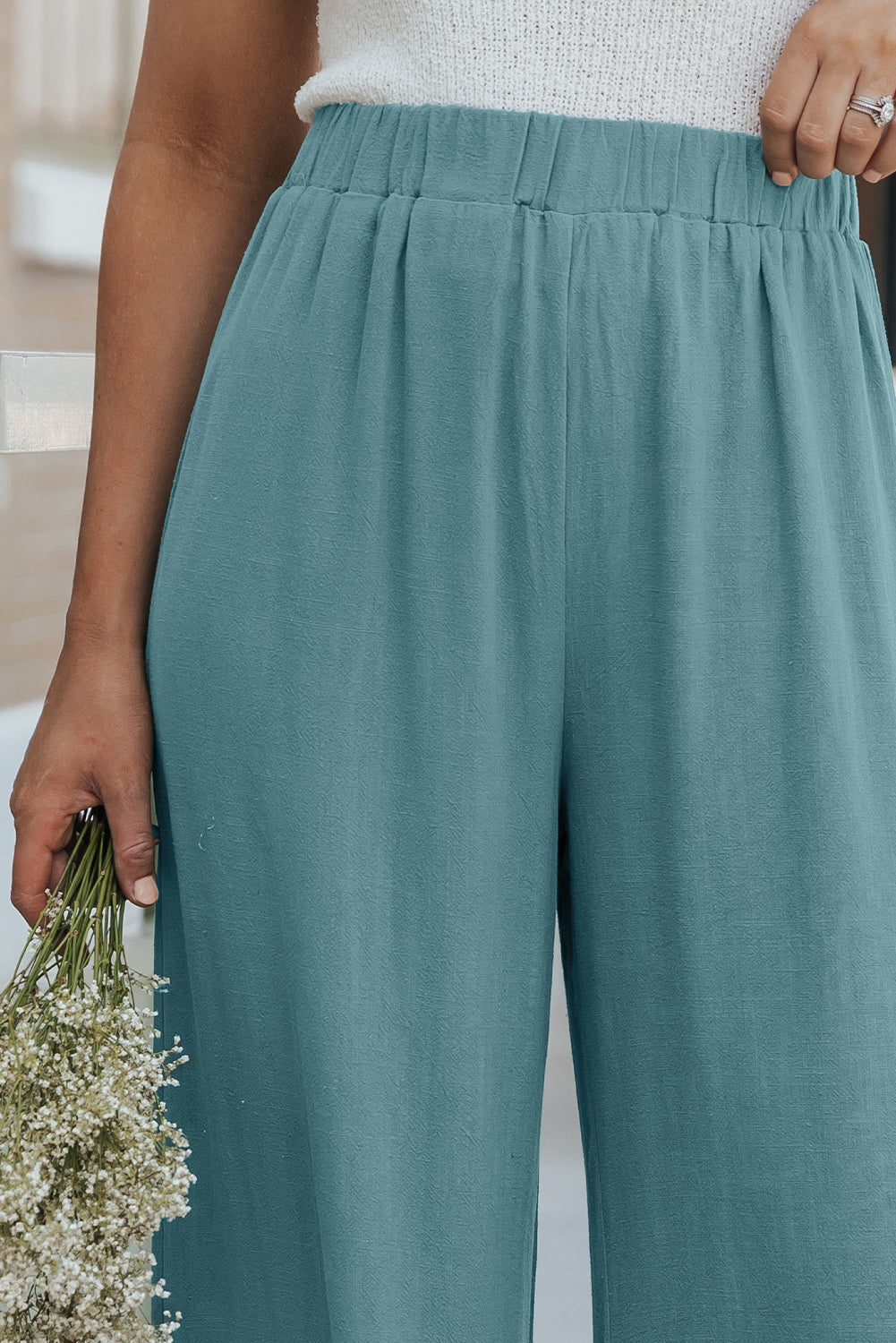 Ruffled pants with high waist