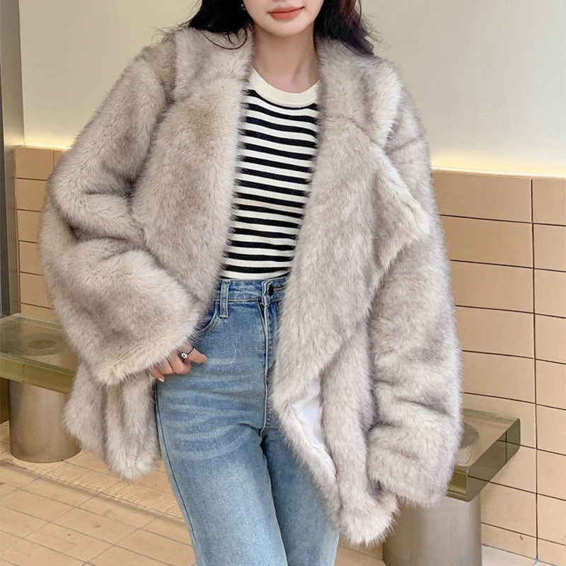 Coat | Oversized faux fur coat