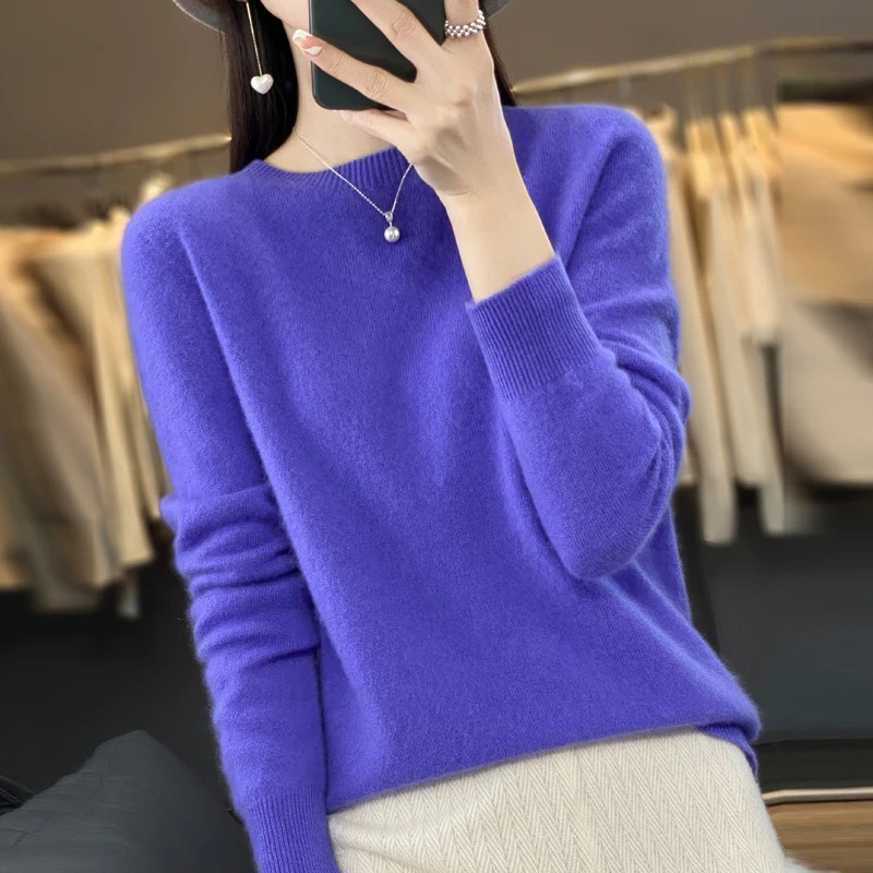 Stylish cashmere sweater for women - Soft knitted sweater for fall