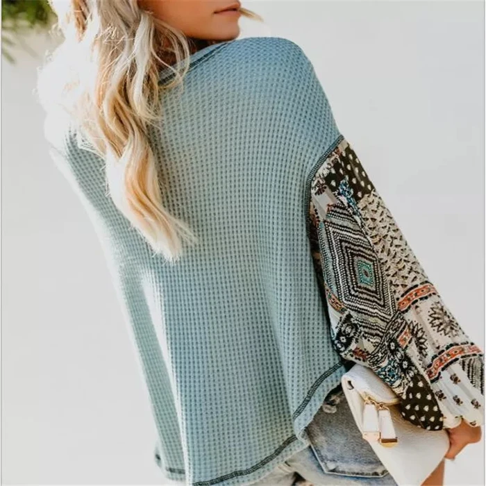 Trendy printed long-sleeved round neck blouse