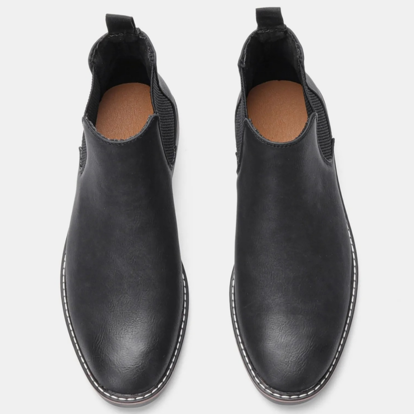 Men's boots with comfortable insole and non-slip sole