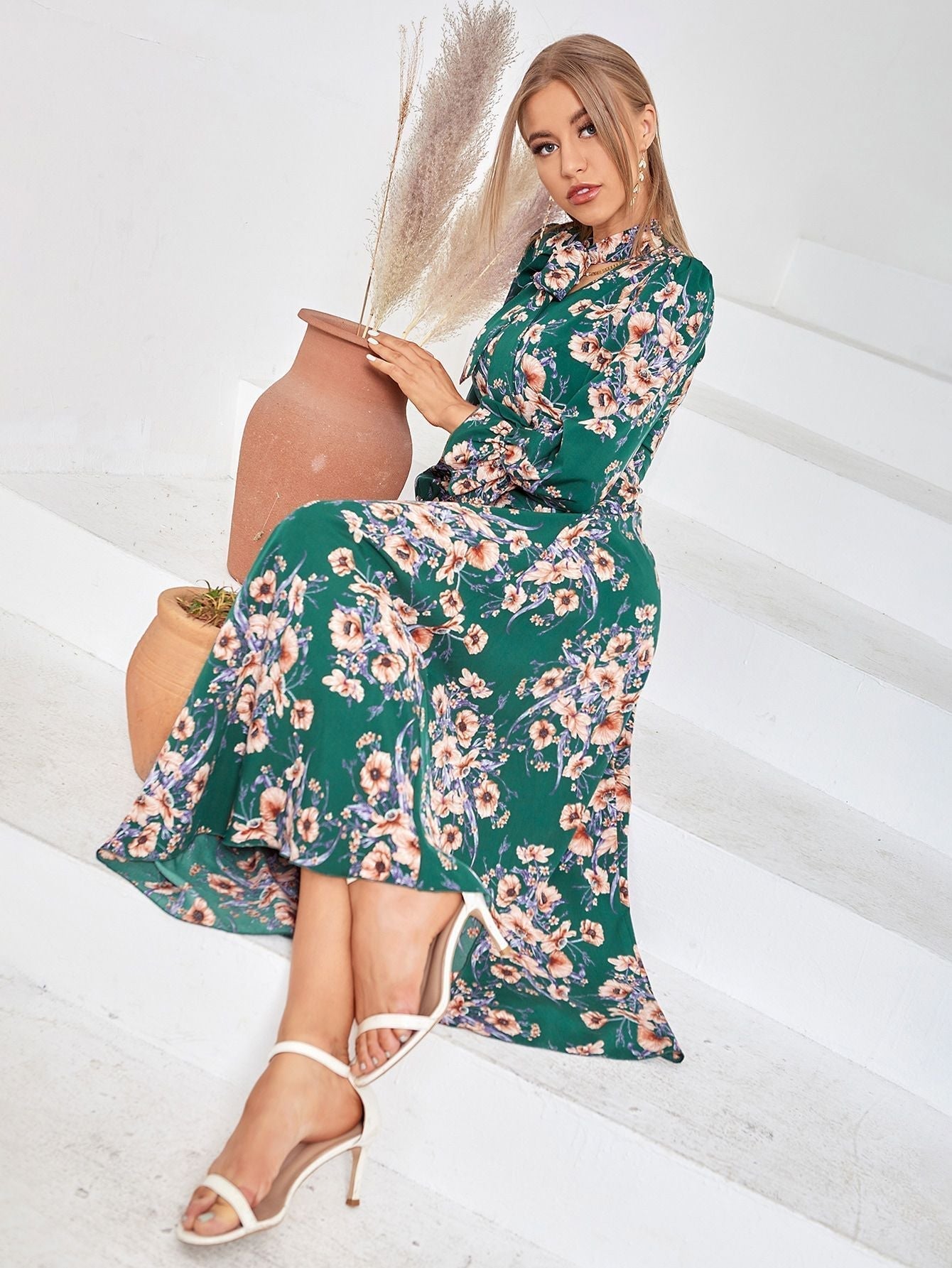 Ladies fashionable casual elegant dress with high waist