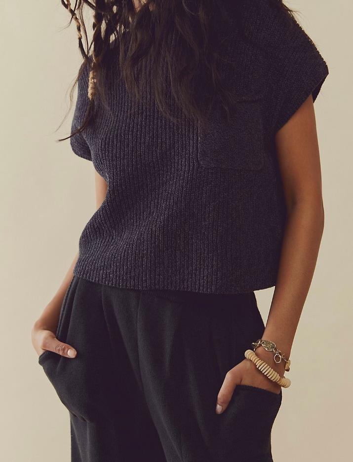 Luxury women's casual two-piece outfits with bags