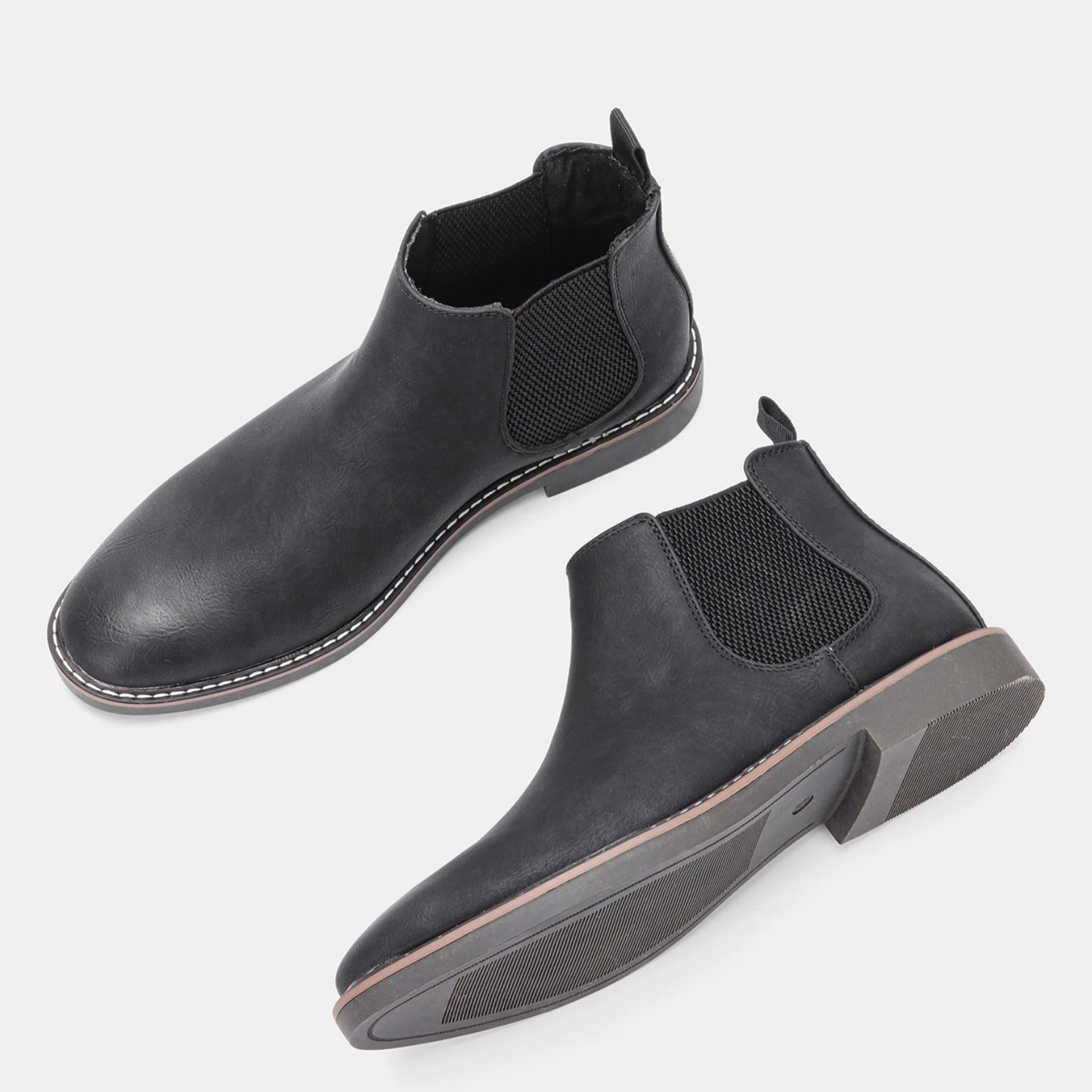Men's boots with comfortable insole and non-slip sole