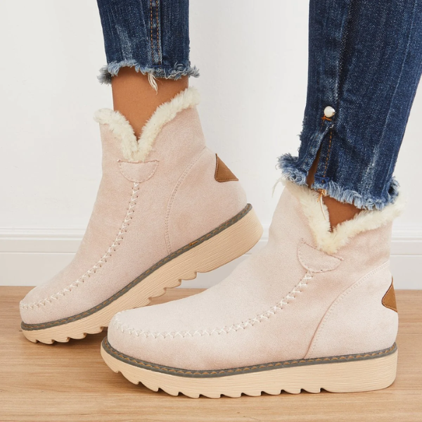 Ankle-length snow boots