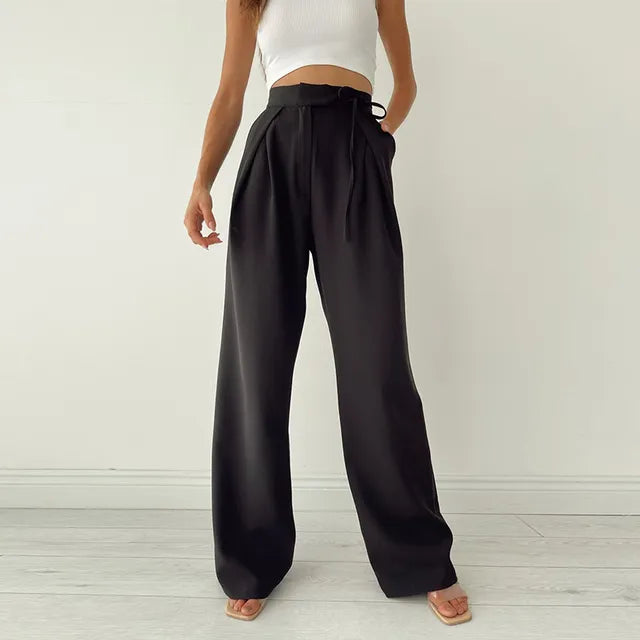 Pants with high waist and button placket
