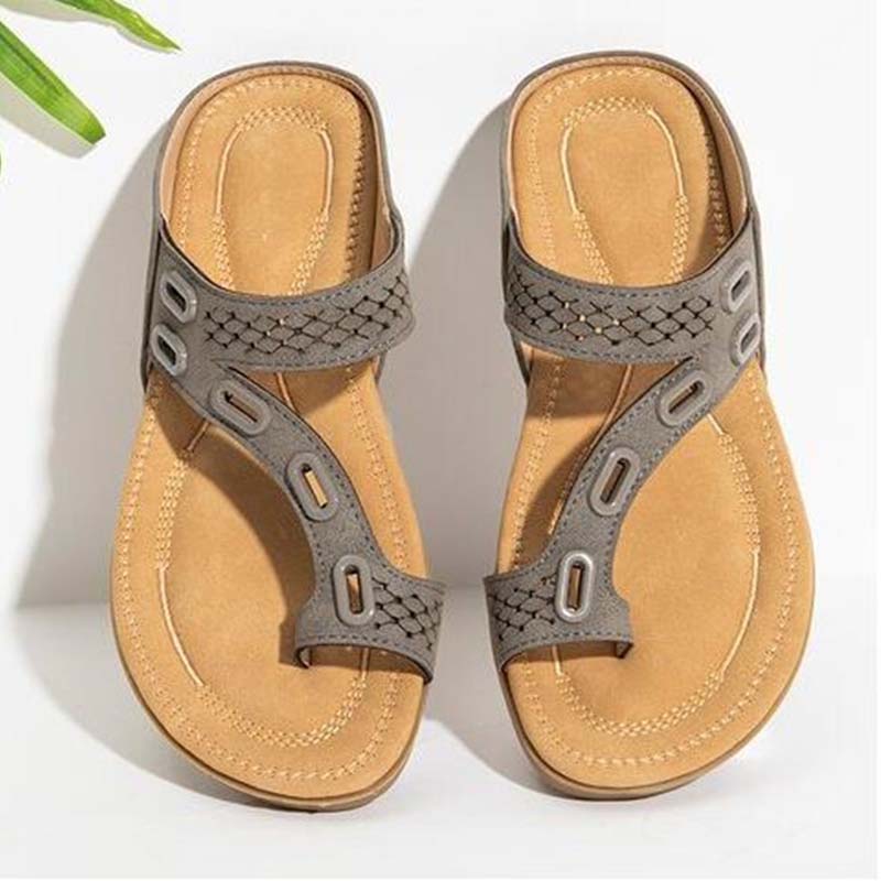 Graceful women's sandals