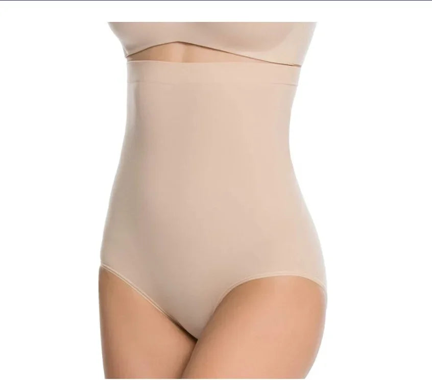 Slimming panties with high waist