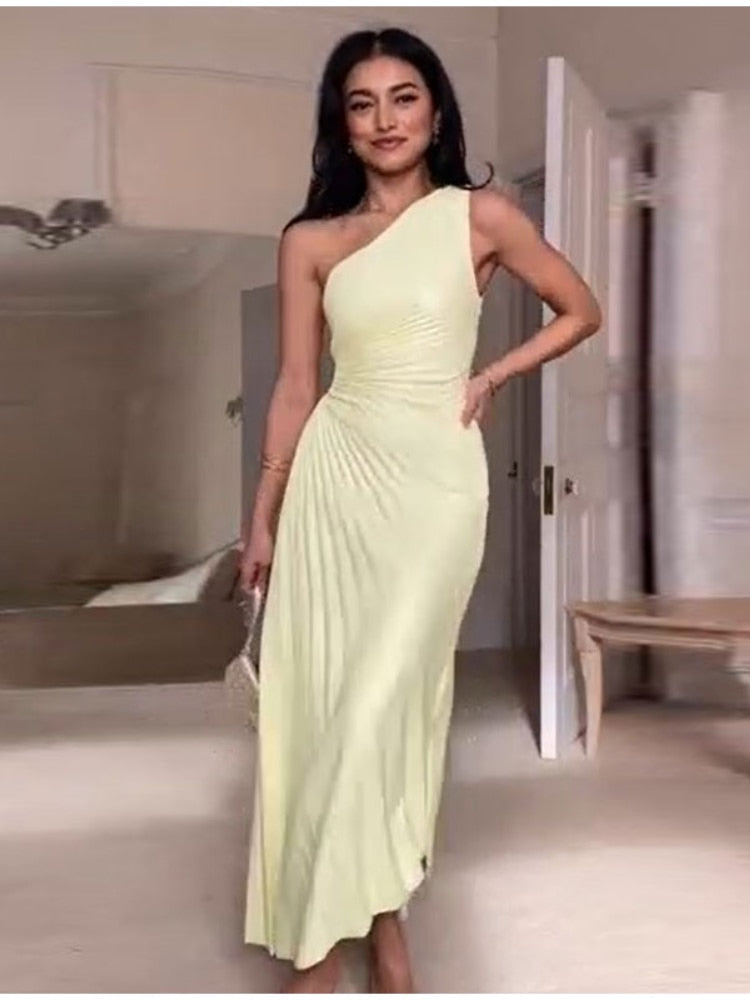 Exclusive dress in top quality
