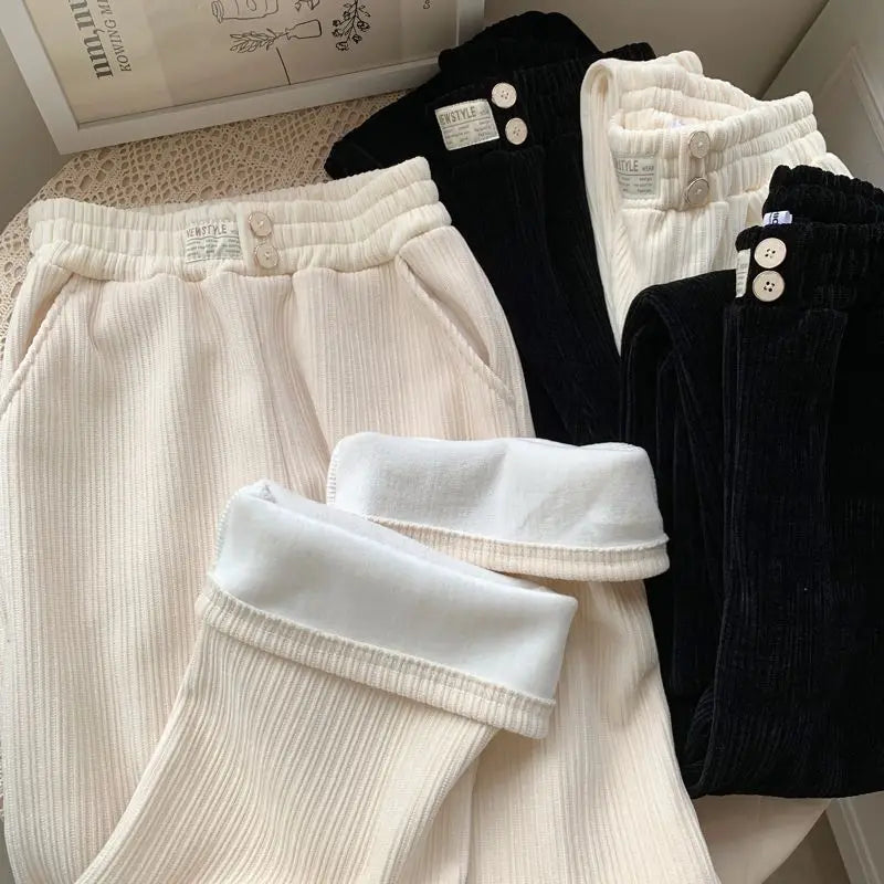 Tracksuit Trendy and versatile