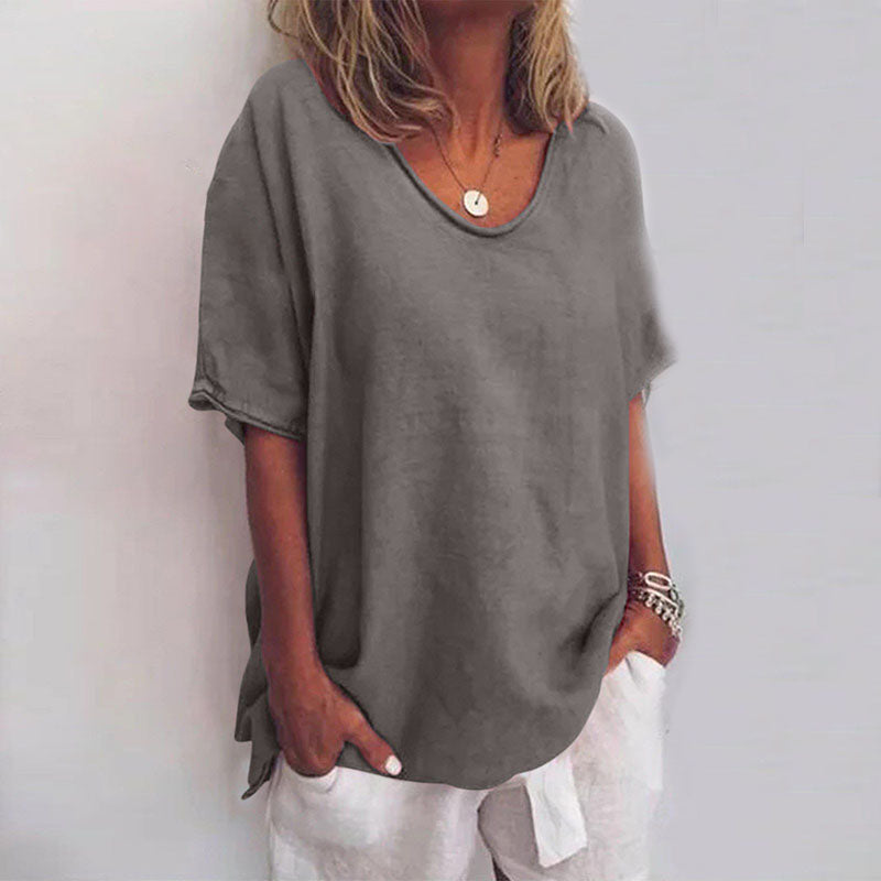 Casual shirt with a loose fit