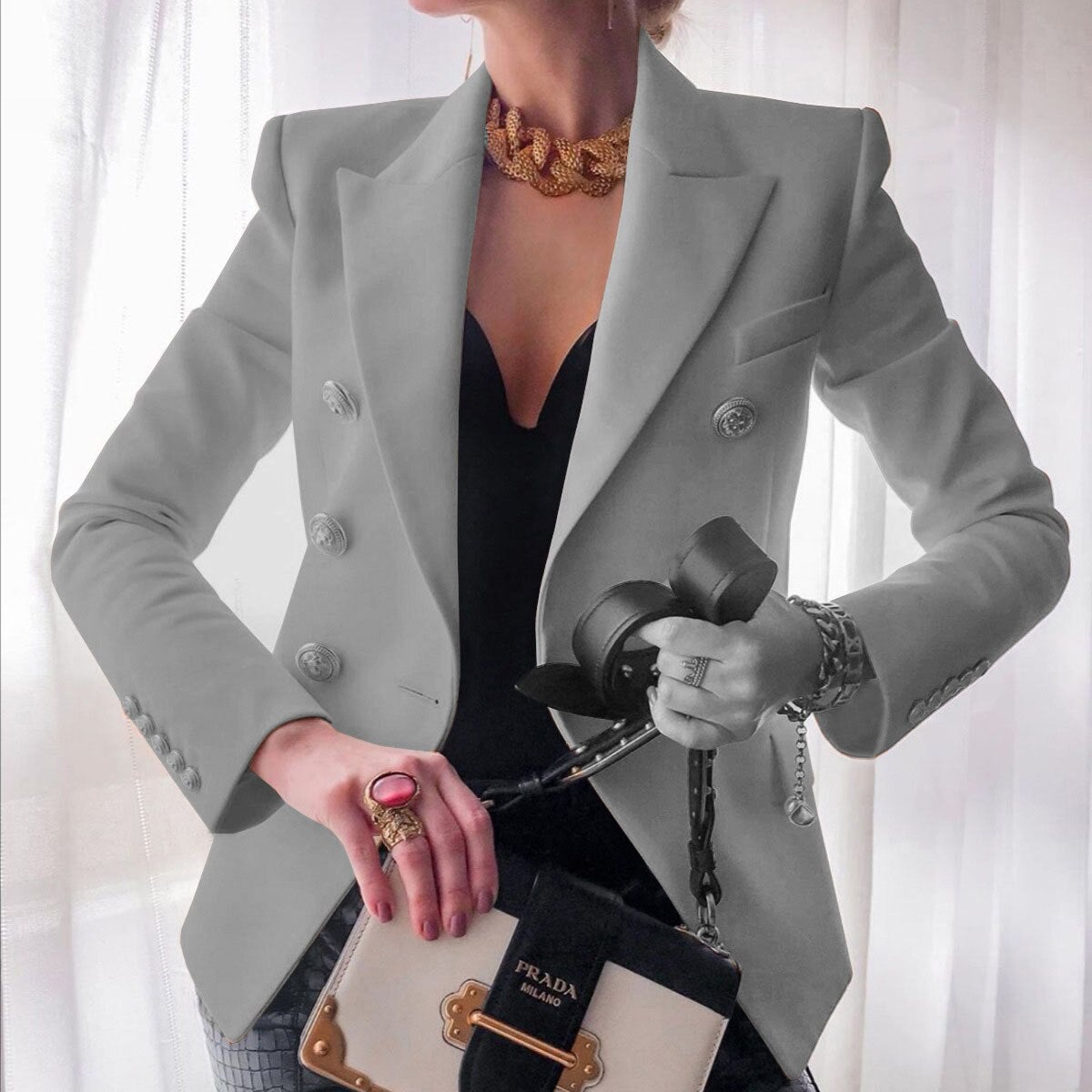 Fashionable jacket for women