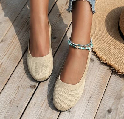 Fashionable women's casual shoes