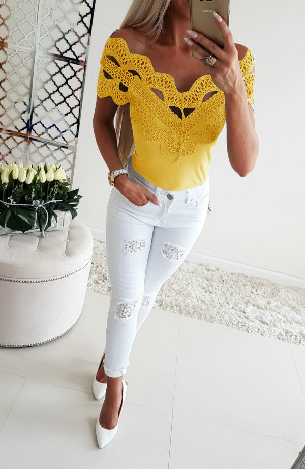 Fashionable lace signature blouse